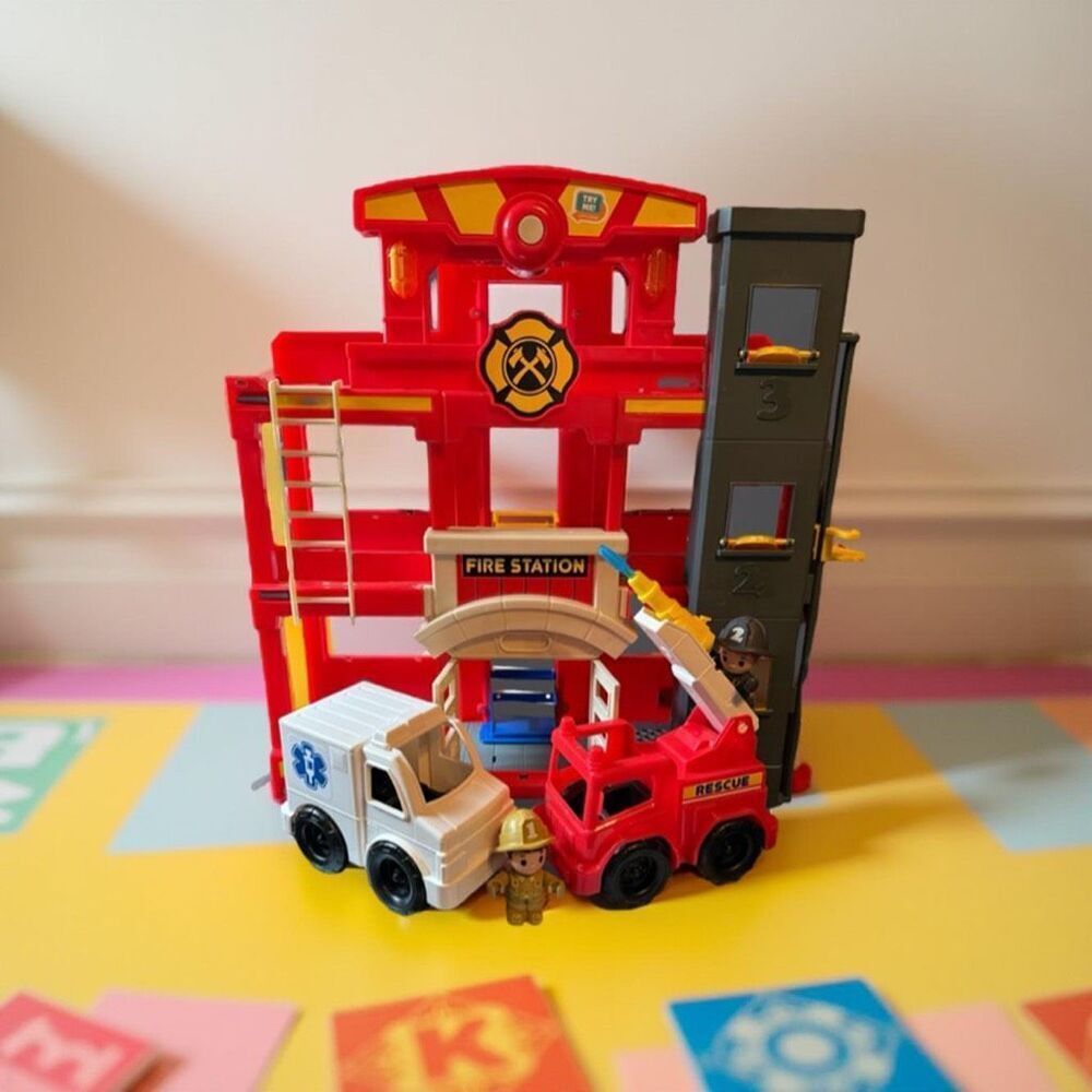 Kid Connection Emergency Rescue Vehicle Play Set New Open Box Accessories NEW